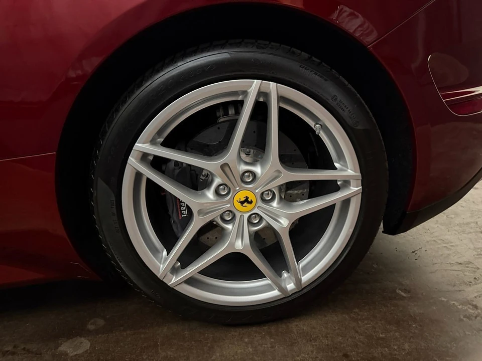2017 Ferrari California T - Image 21 of 21