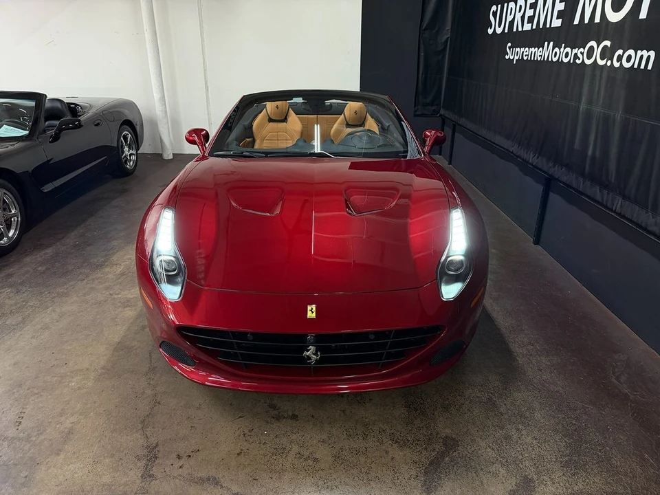 2017 Ferrari California T - Image 2 of 21