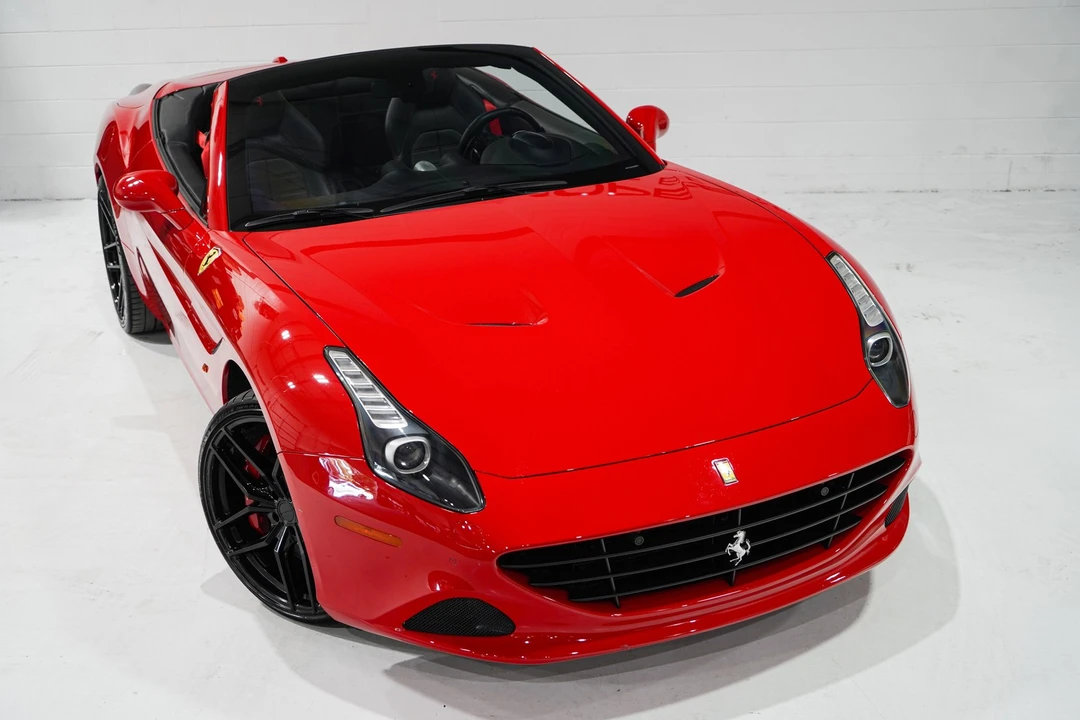 2017 Ferrari California T - Image 27 of 31