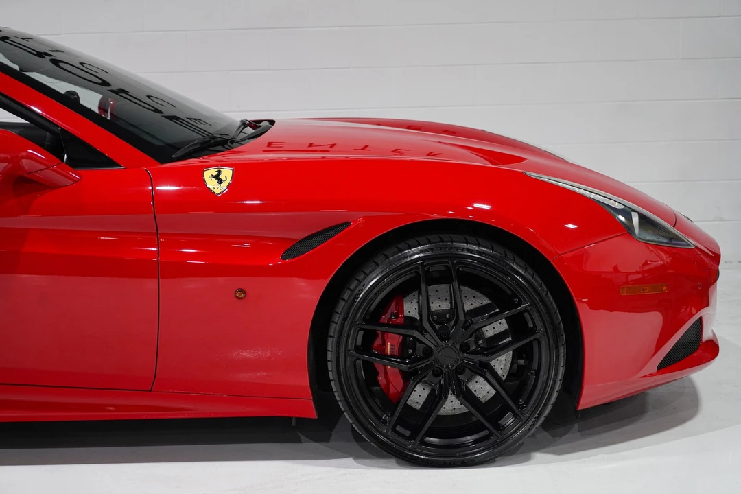 2017 Ferrari California T - Image 21 of 31