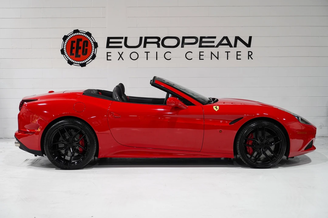 2017 Ferrari California T - Image 6 of 31