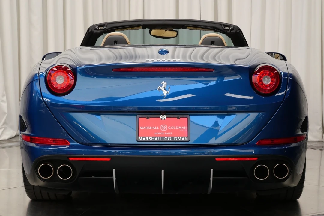2017 Ferrari California T - Image 8 of 21