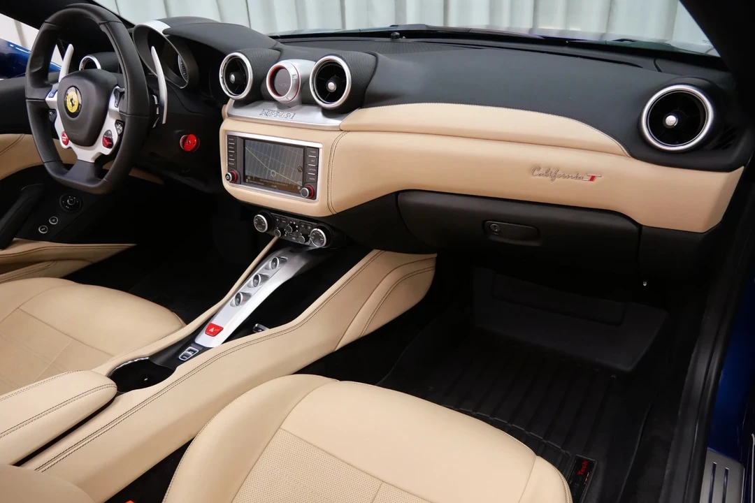 2017 Ferrari California T - Image 14 of 21