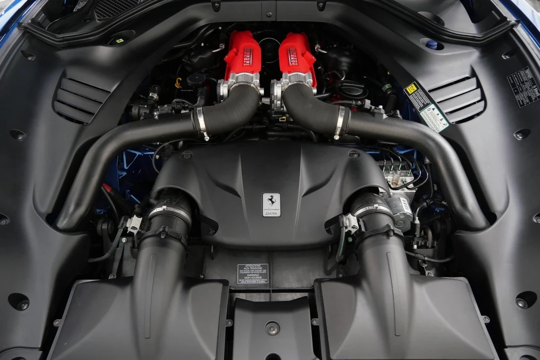 2017 Ferrari California T - Image 12 of 21