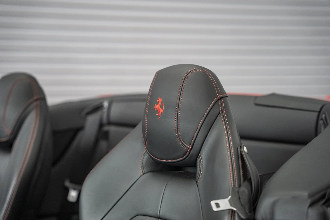 2017 Ferrari California T - Image 28 of 31