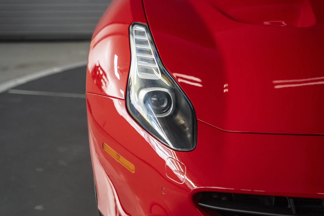 2017 Ferrari California T - Image 13 of 31