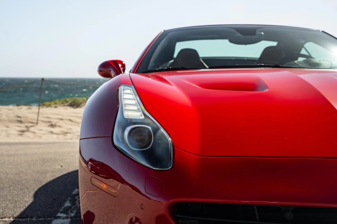 2017 Ferrari California T - Image 15 of 31