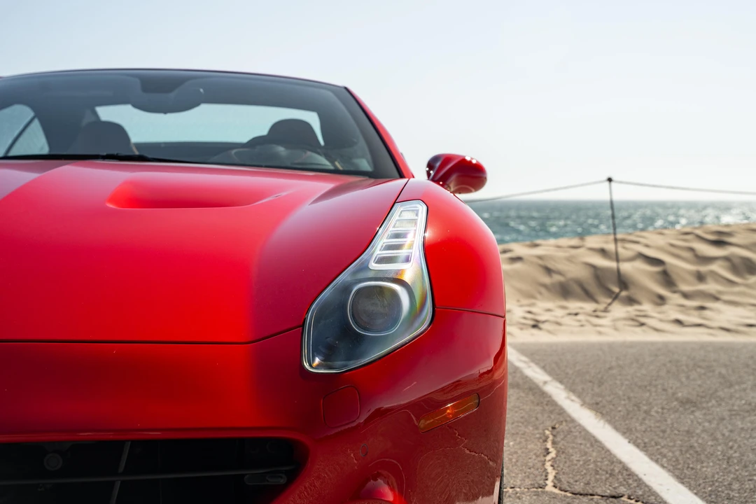 2017 Ferrari California T - Image 19 of 31