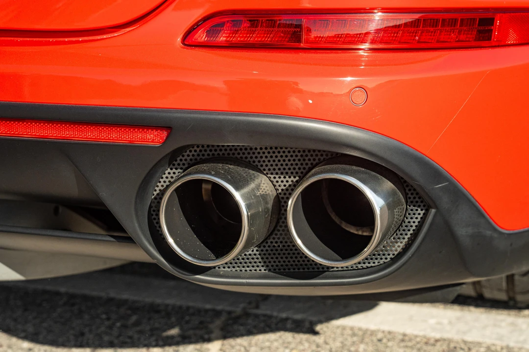 2017 Ferrari California T - Image 27 of 31