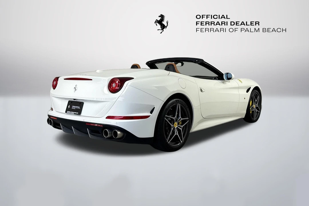 2017 Ferrari California T - Image 7 of 31