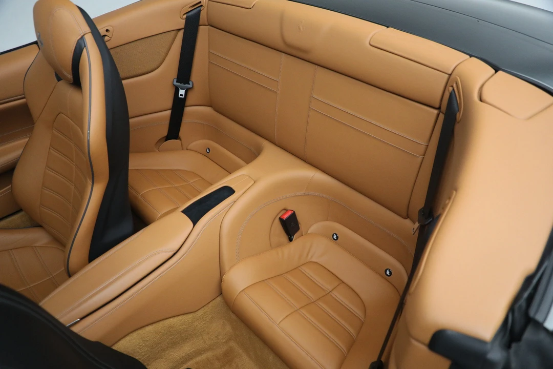 2017 Ferrari California T - Image 25 of 31