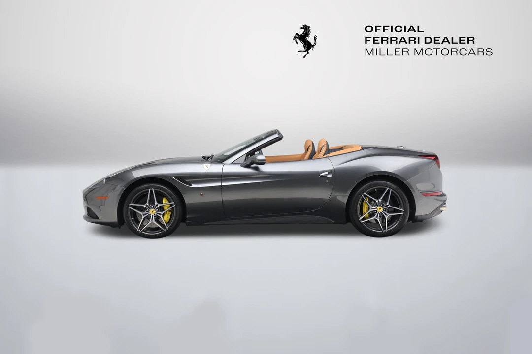2017 Ferrari California T - Image 3 of 31