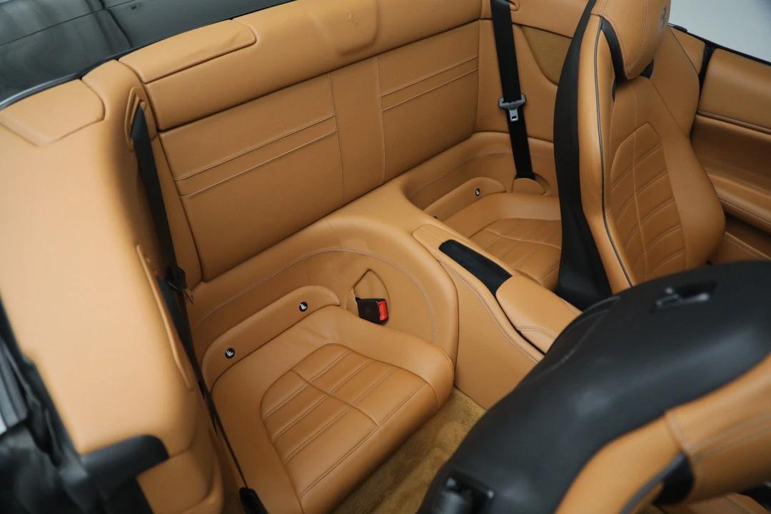 2017 Ferrari California T - Image 18 of 31