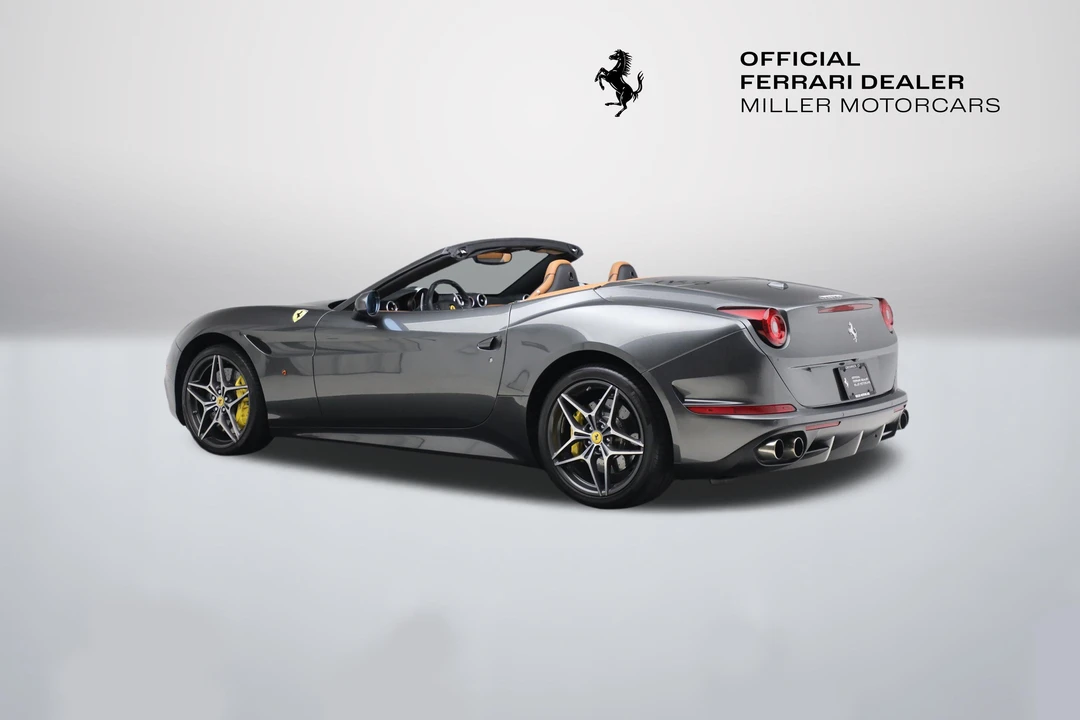 2017 Ferrari California T - Image 4 of 31