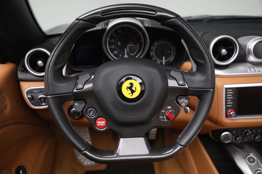 2017 Ferrari California T - Image 21 of 31