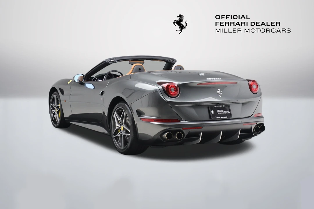 2017 Ferrari California T - Image 5 of 31