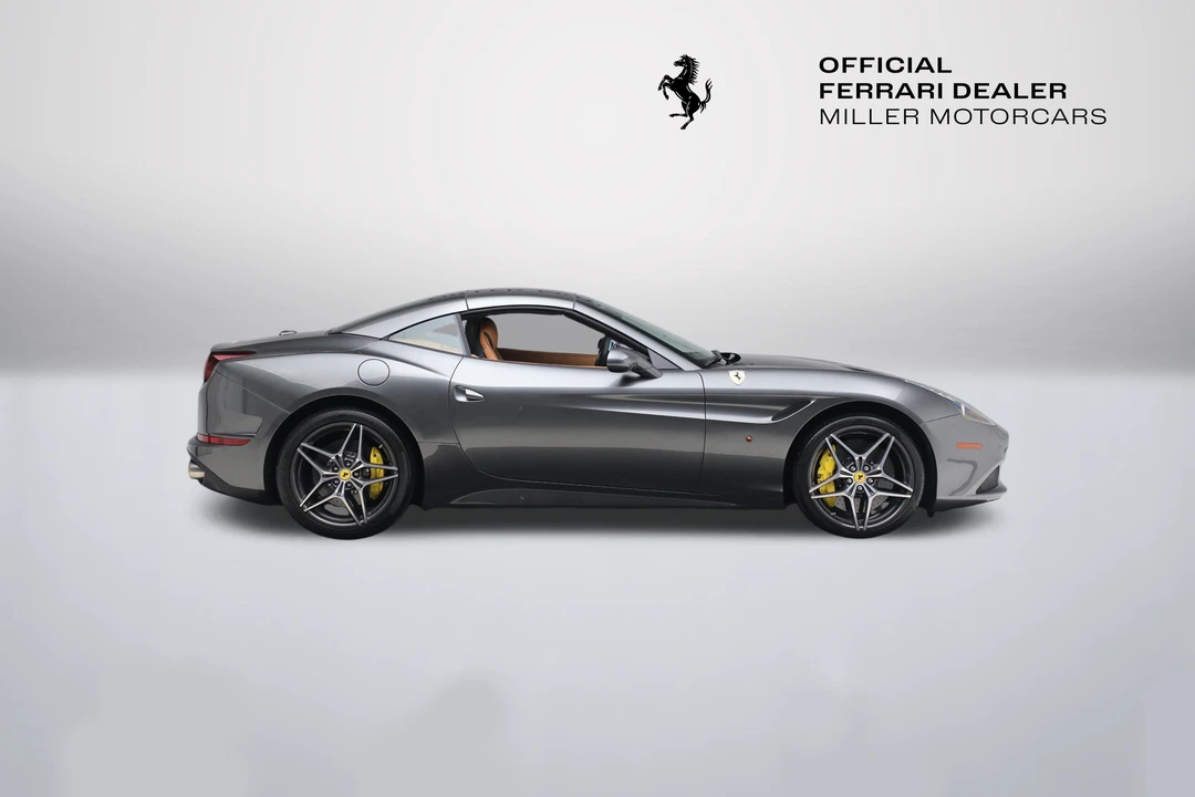 2017 Ferrari California T - Image 12 of 31