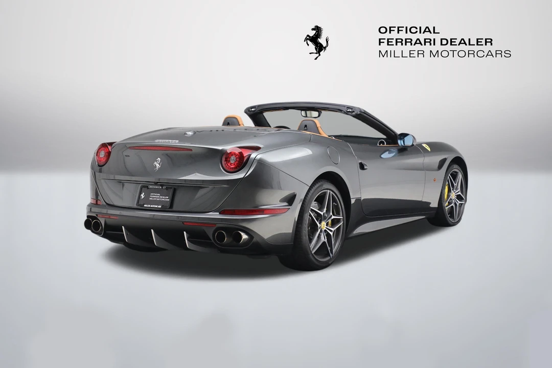 2017 Ferrari California T - Image 7 of 31