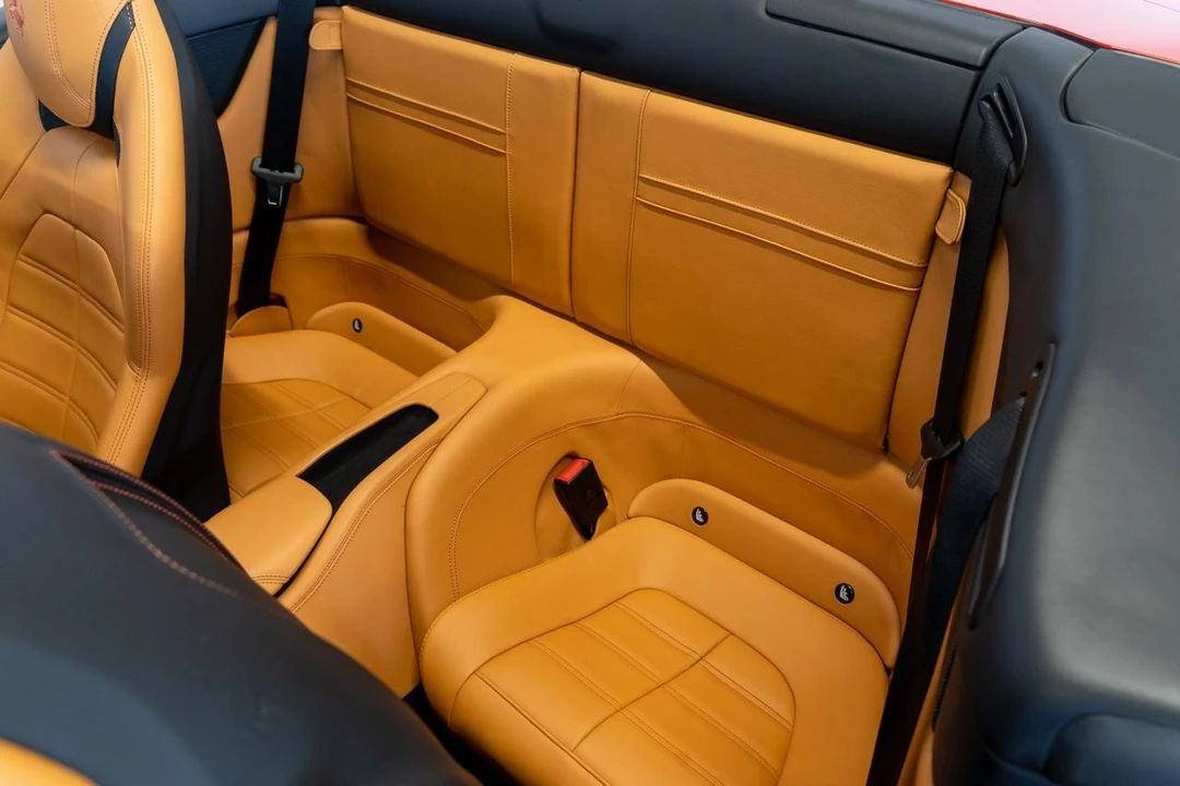 2017 Ferrari California T - Image 5 of 21