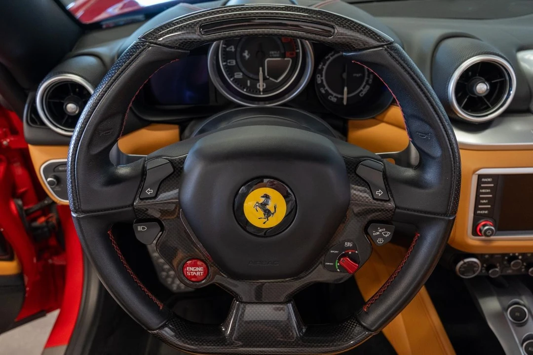 2017 Ferrari California T - Image 6 of 21