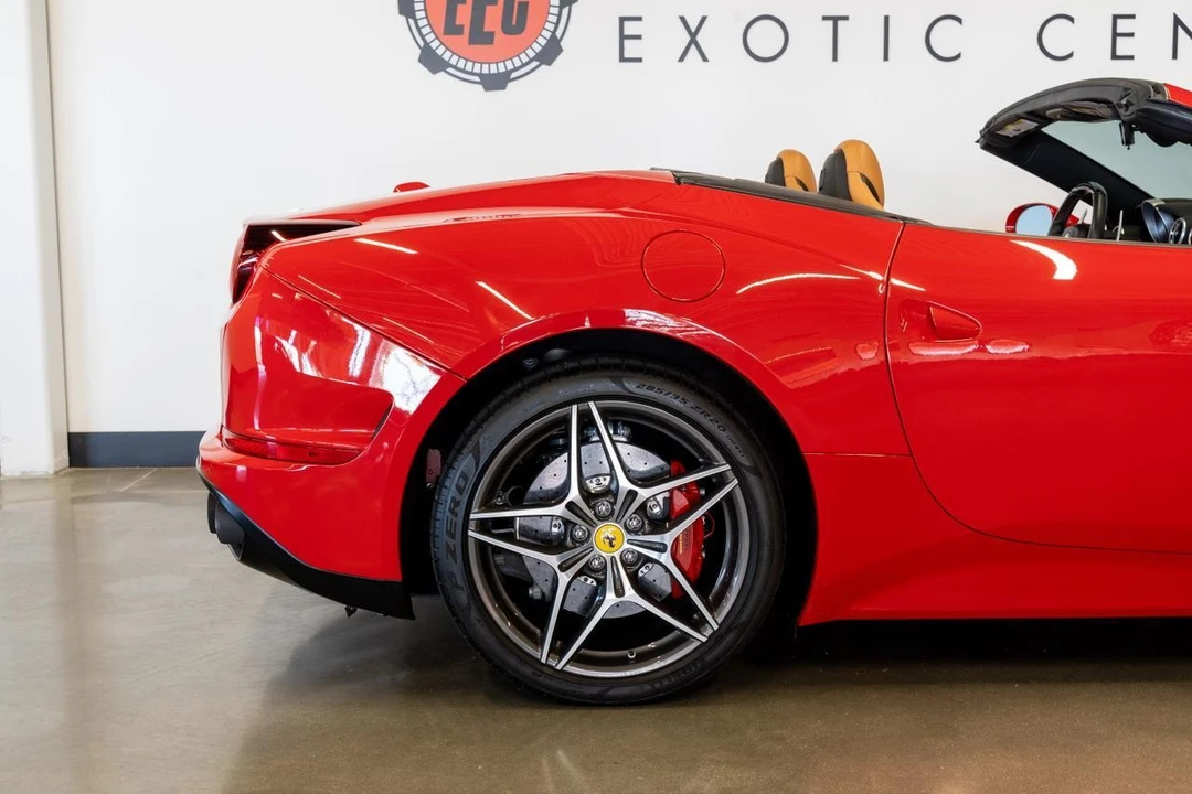 2017 Ferrari California T - Image 21 of 21