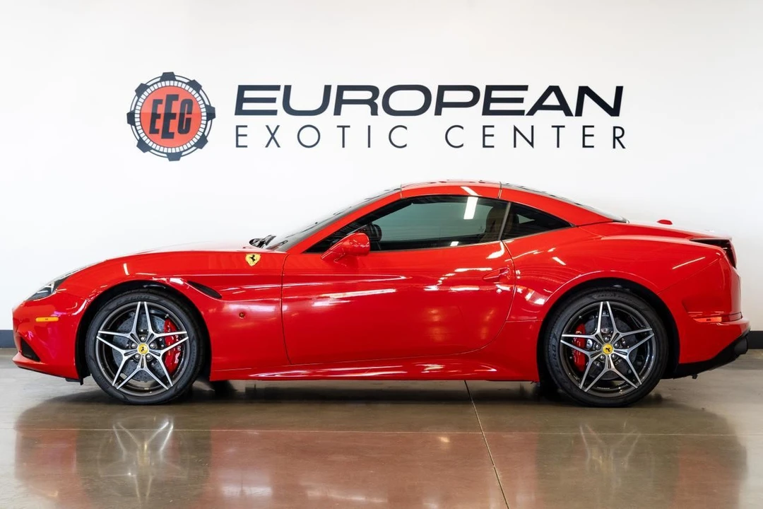 2017 Ferrari California T - Image 17 of 21