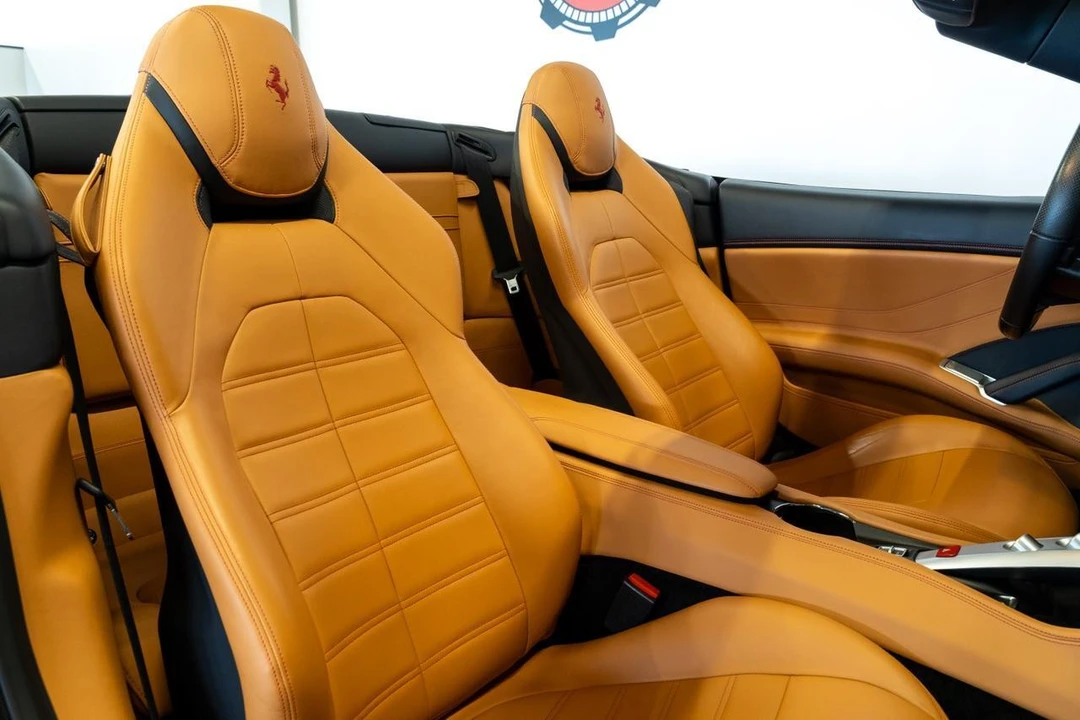 2017 Ferrari California T - Image 14 of 21