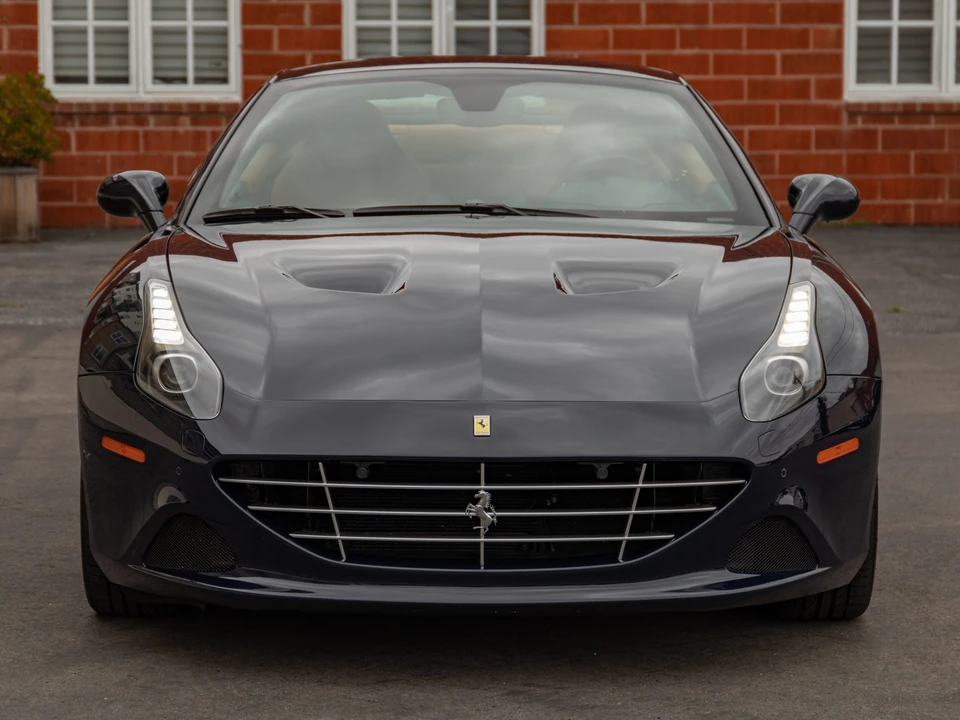 2017 Ferrari California T - Image 15 of 31