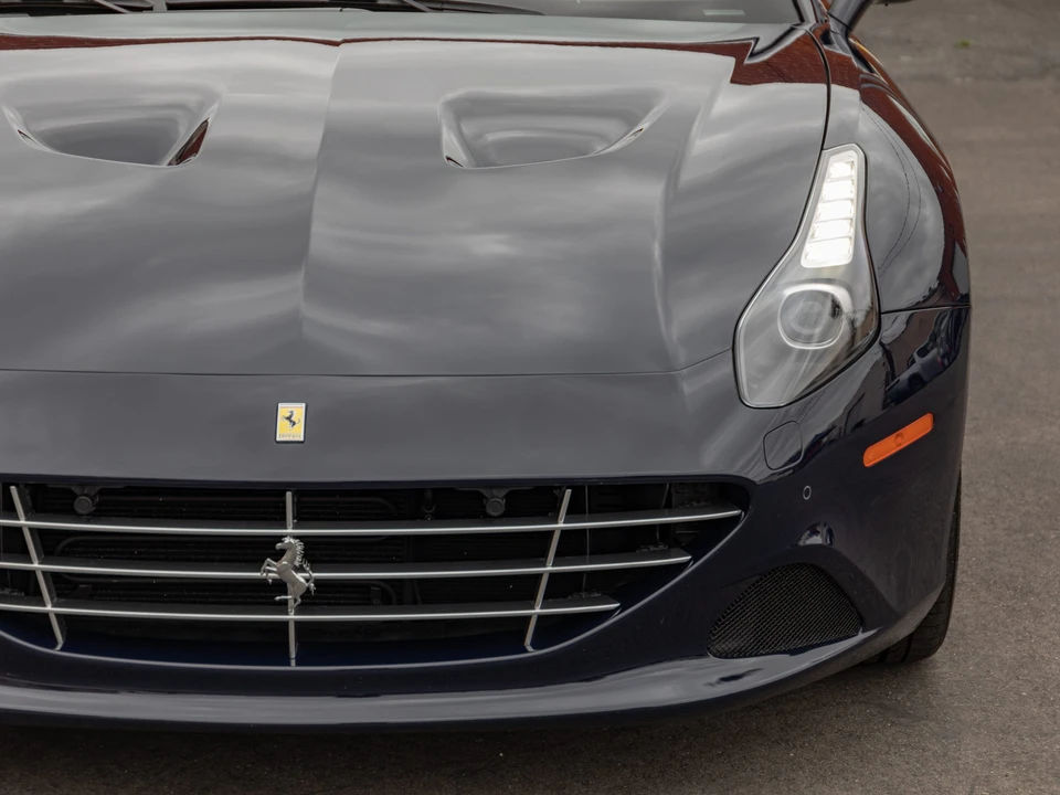 2017 Ferrari California T - Image 27 of 31