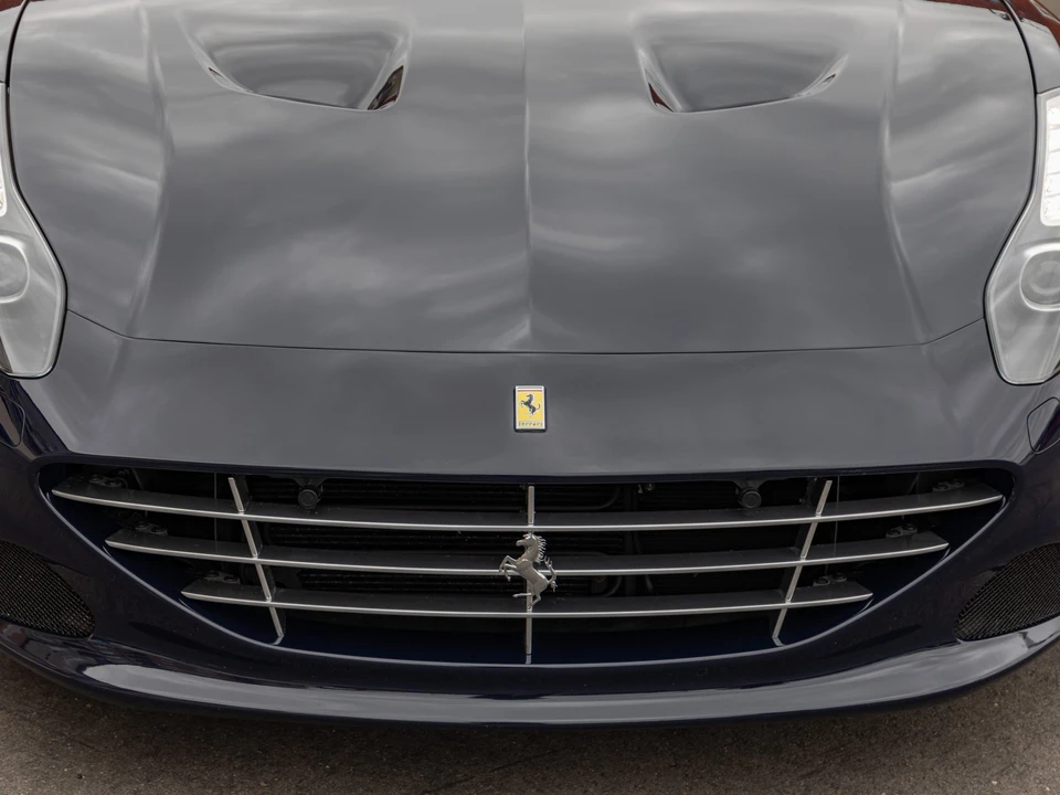 2017 Ferrari California T - Image 29 of 31