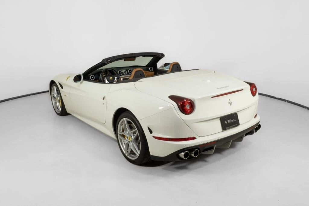 2017 Ferrari California T - Image 5 of 21