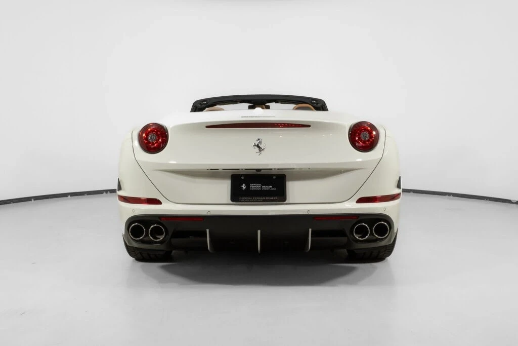 2017 Ferrari California T - Image 6 of 21