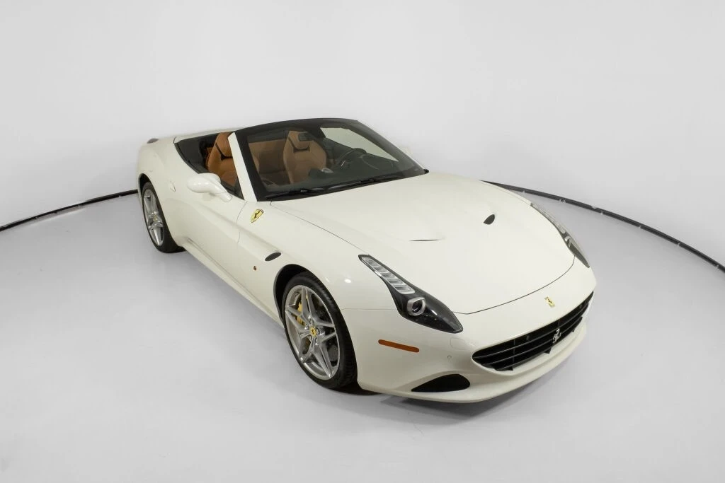 2017 Ferrari California T - Image 12 of 21