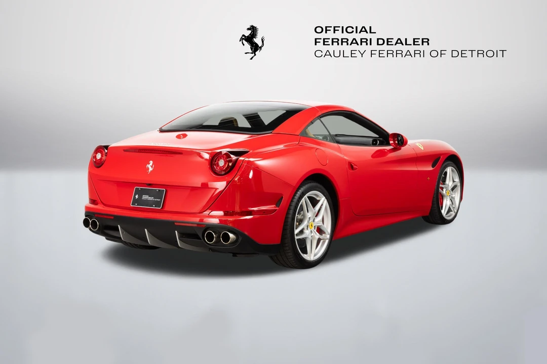 2017 Ferrari California T - Image 16 of 31