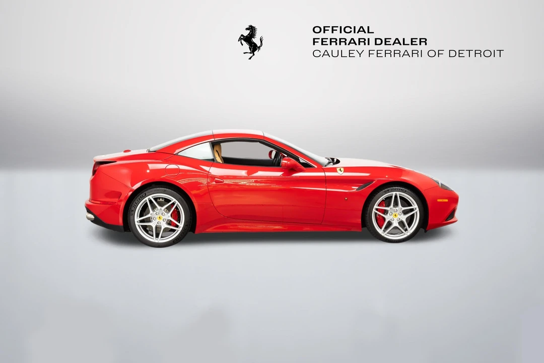 2017 Ferrari California T - Image 17 of 31