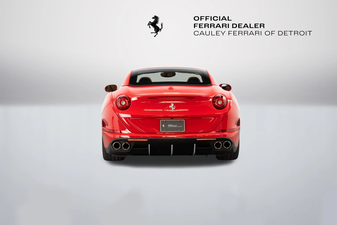 2017 Ferrari California T - Image 15 of 31