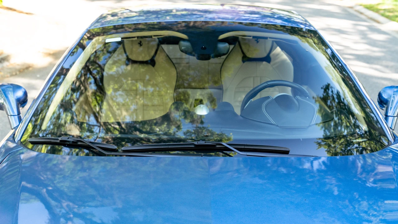 2017 Ferrari California T - Image 23 of 31