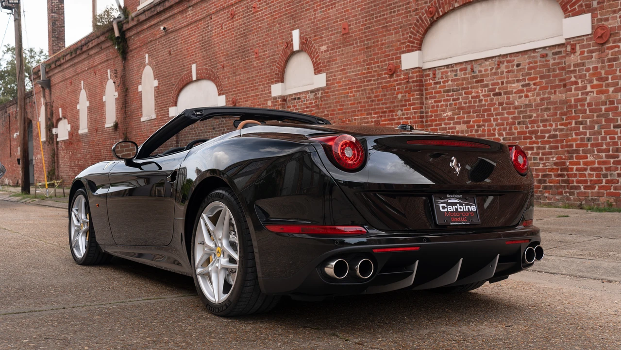 2017 Ferrari California T - Image 21 of 31