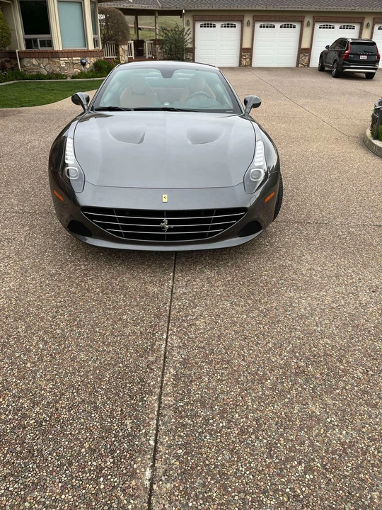 2017 Ferrari California T - Image 2 of 11