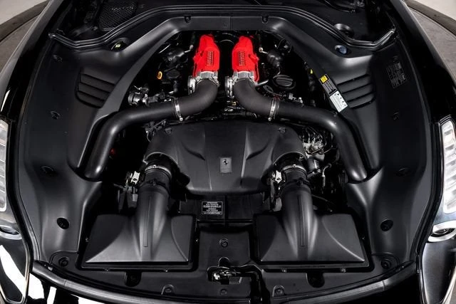 2017 Ferrari California T - Image 14 of 31