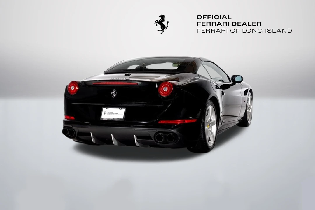 2017 Ferrari California T - Image 10 of 31