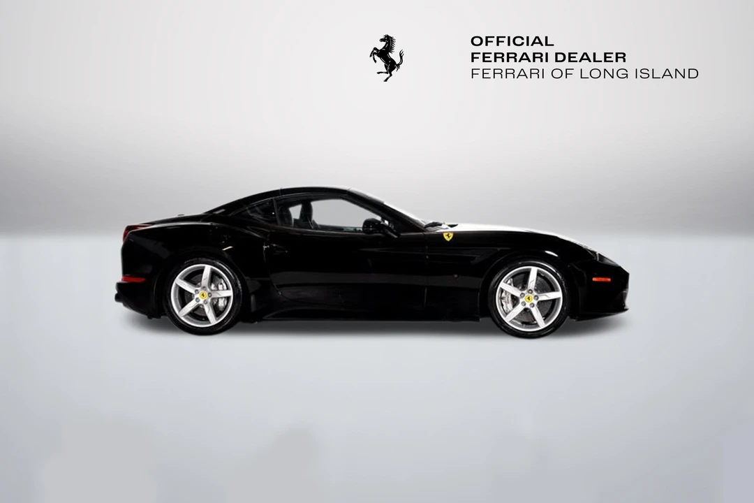 2017 Ferrari California T - Image 11 of 31