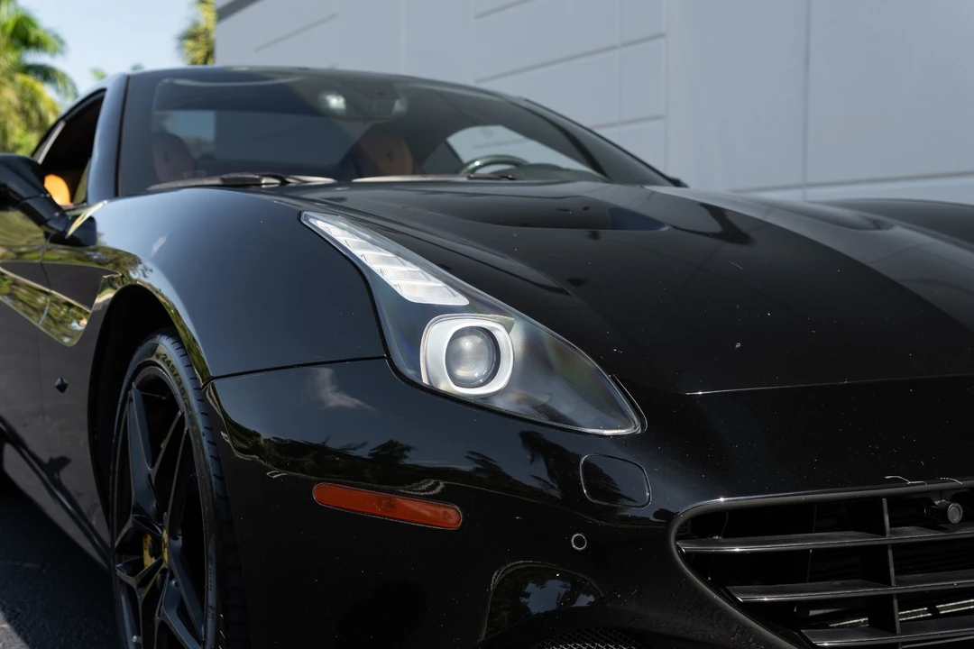 2017 Ferrari California T - Image 12 of 12