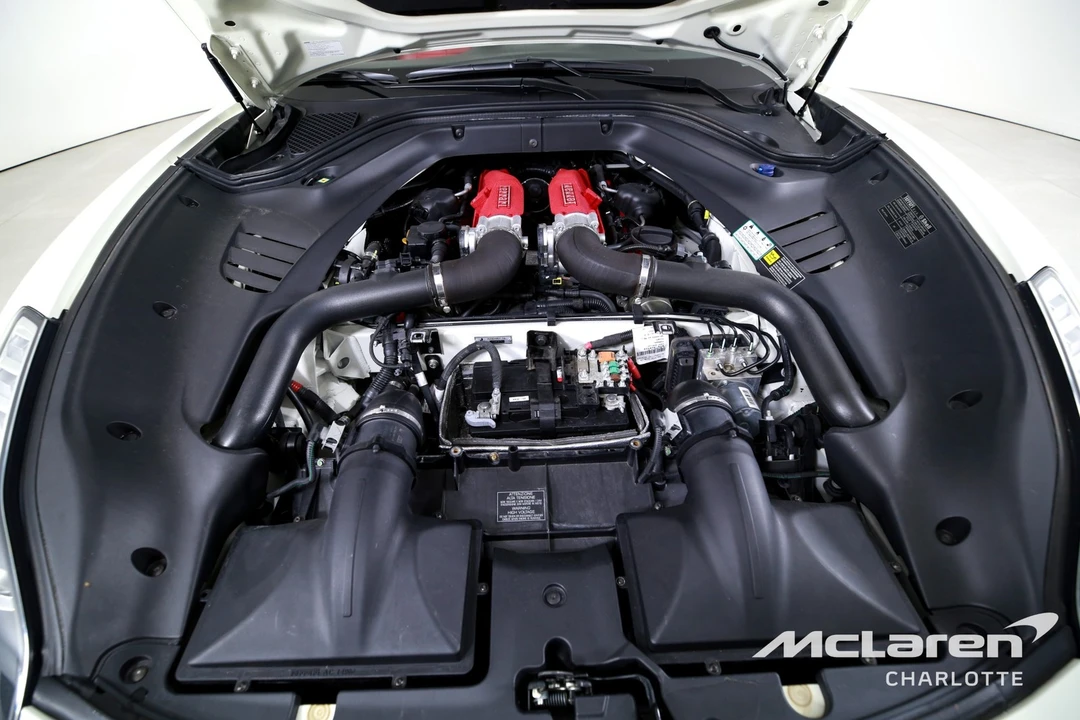 2017 Ferrari California T - Image 26 of 31
