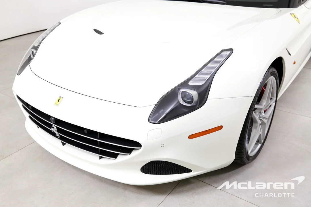 2017 Ferrari California T - Image 31 of 31