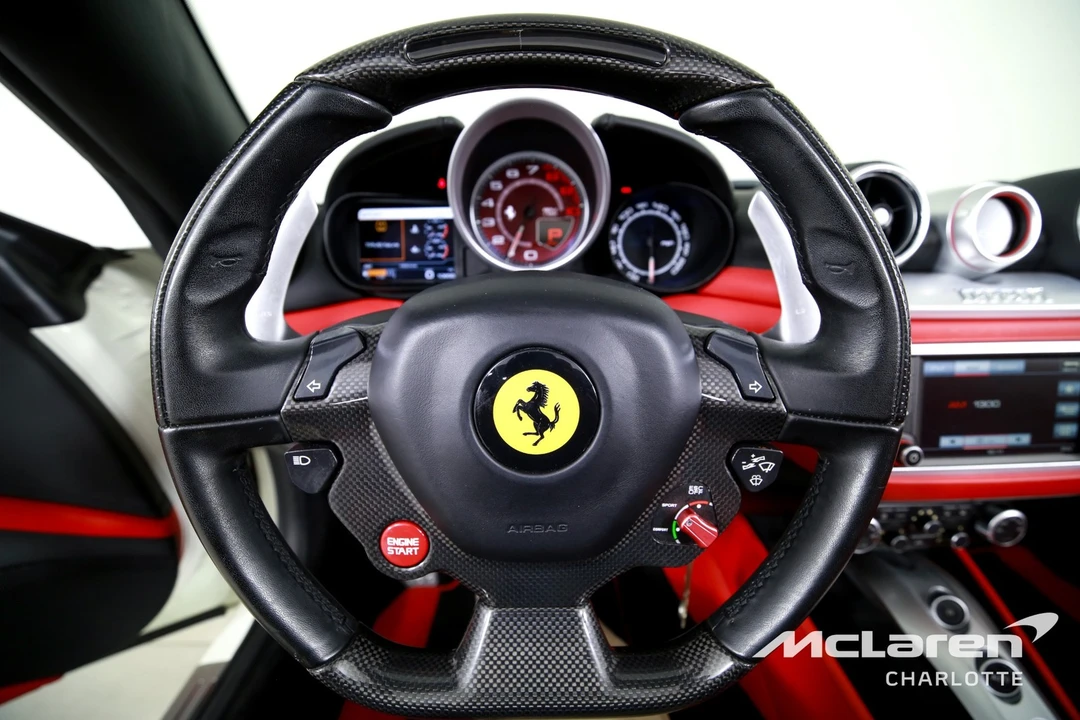2017 Ferrari California T - Image 15 of 31