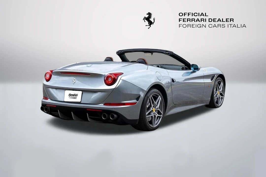 2017 Ferrari California T - Image 9 of 31
