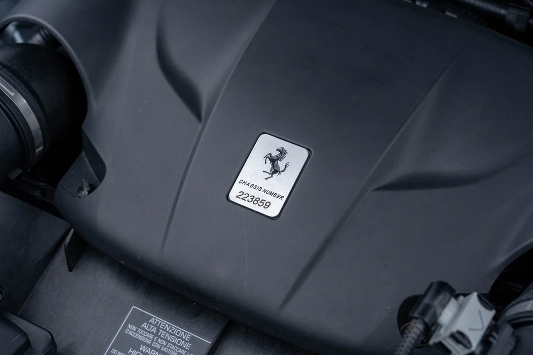 2017 Ferrari California T - Image 24 of 31
