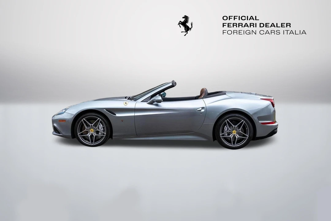 2017 Ferrari California T - Image 5 of 31