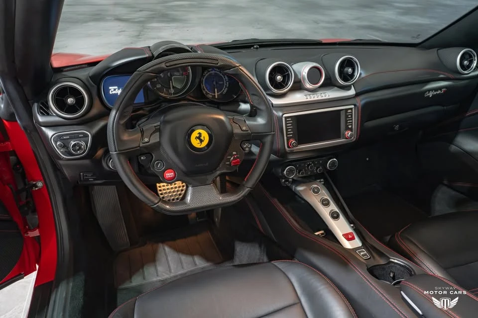 2017 Ferrari California T - Image 15 of 16